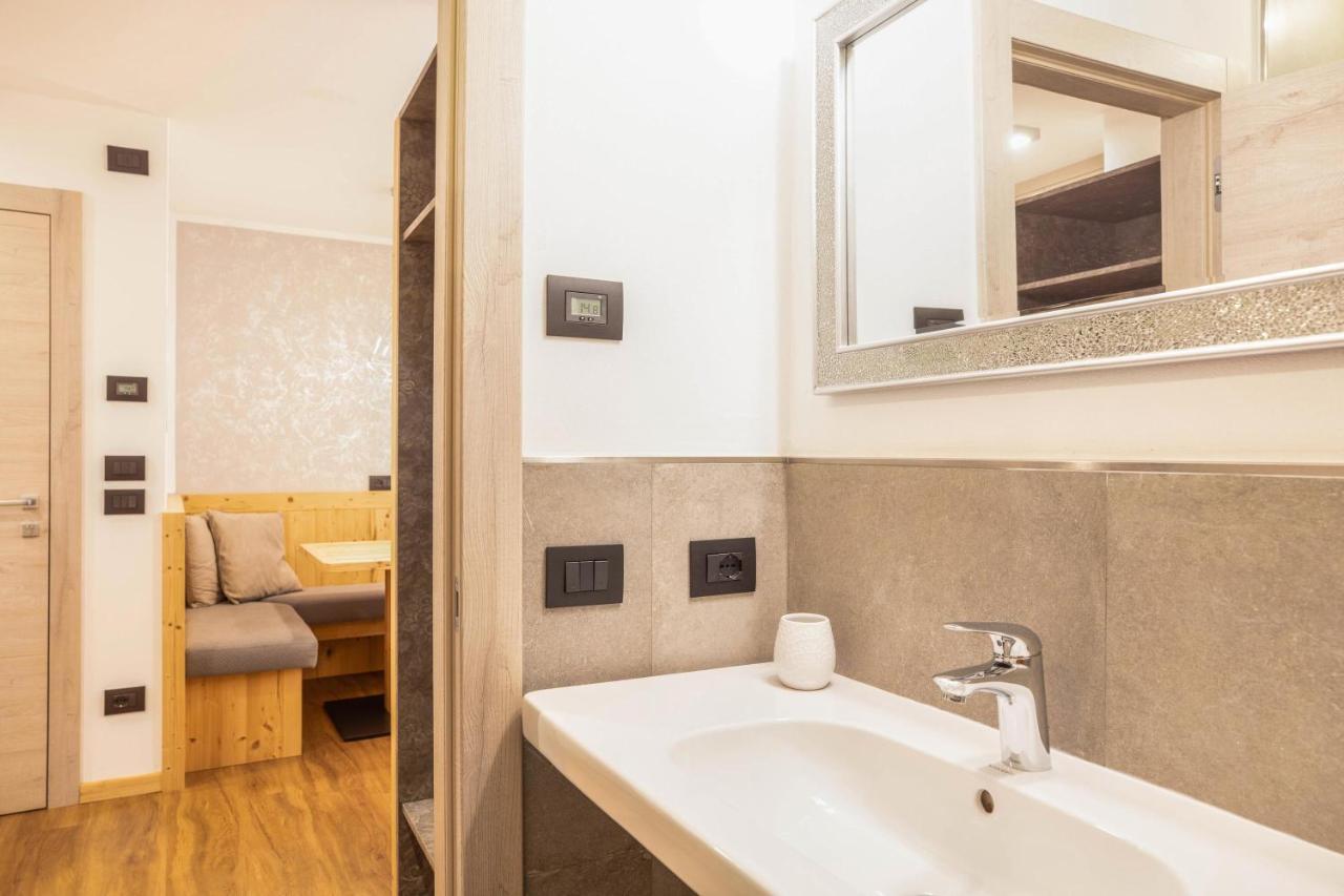 Chalet Osmar Suite 2 Campitello di Fassa Ngoại thất bức ảnh